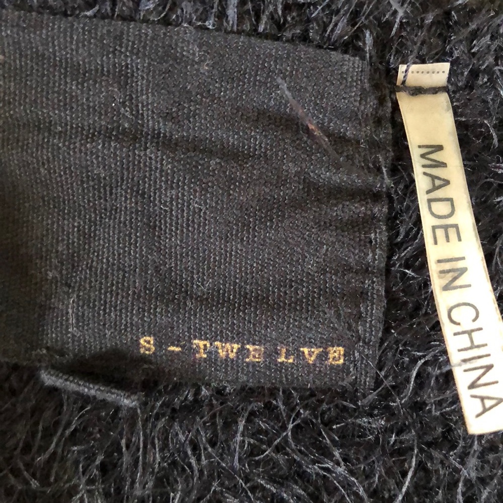 🌺S-Twelve black, gold & grey sweater🌺 - Picture 7 of 7